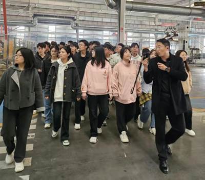 60f82f1cdd6ed643358c2793179945f